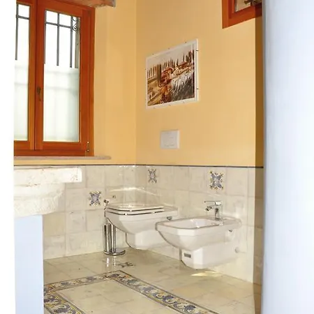 La Casina Sul Sandalo בית נופש *